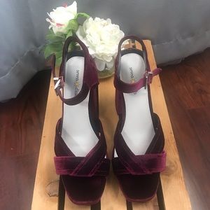 Seven Dials retro heels